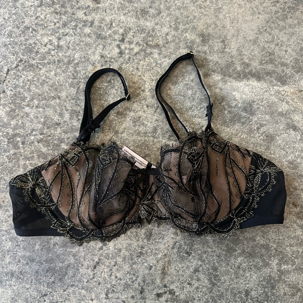 Victorias Secret Black Lace Bra